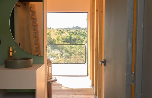 Marinilla Cabina | Luum Glamping by Roots Rentals