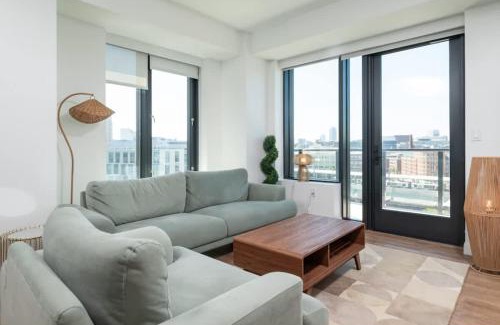 Assembly Square Apartamento | Lux 2BR w Gym Pool sleep 6 in Assembly Square