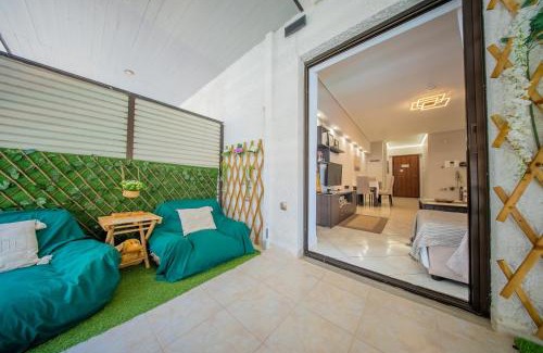 Peiraiki Apartamento | Lux Apartment next to the sea