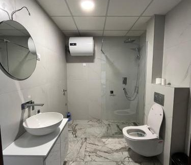 Kragujevac Apartamento | Lux Apartment Rose Avenue 75m2