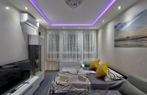 Novi Sad Apartamento | Lux Ivan with Free Private Parking