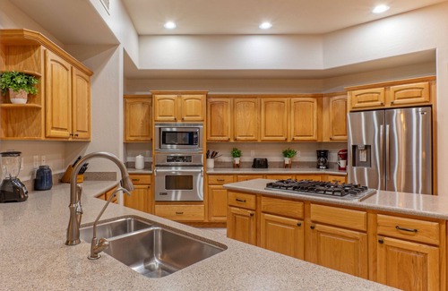 Las Sendas Casa | LUX Near Golf & Trails: Pvt POOL/Spa, Wood FP, Game Tables, TVs All BRs, EV Charger