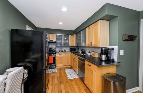 Ohio City Casa | Lux Ohio City Gem