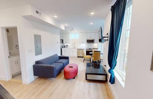 Brightwood Park Apartamento | Lux Penthouse Unit
