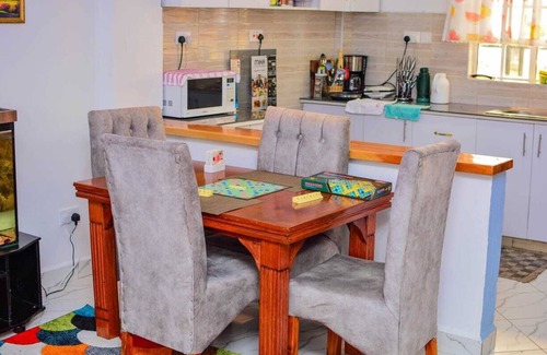 Nanyuki Apartamento | Lux Suites Nanyuki Business Apartment