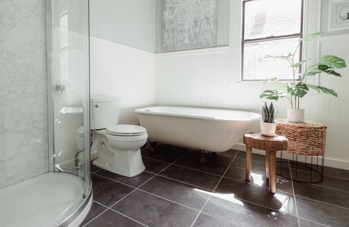 Midtown Sacramento Apartamento | Luxe 2 BR in Midtown Sac | Parking | Netflix