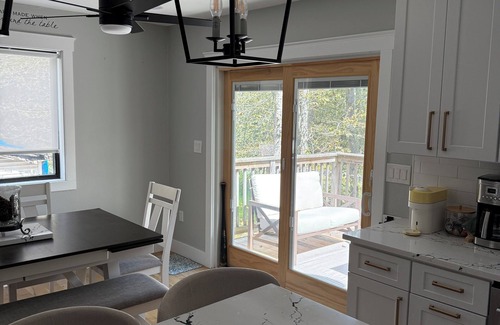 Tobyhanna Casa | Luxe 4BR Retreat w/ Large Hot Tub, Fire pit & Outdoor Oasis