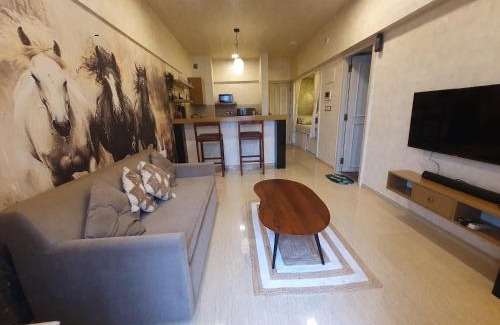 Kadadhe Apartamento | Luxe Boho Vibes Lodha Belmondo Pune with Golf Course