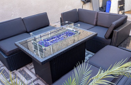 Newbold Casa | Luxe Boutique Style Retreat - Prime Location - Airport/Downtown minutes away