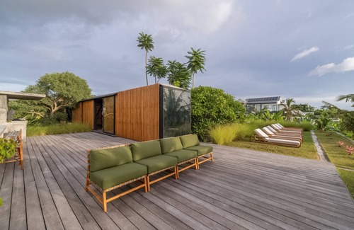 Babakan Villa | Luxe Bridge villas : Modern Meets Tropical w/ Chef