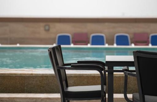 Sharjah Apartamento | Luxe Grand Hotel Apartments