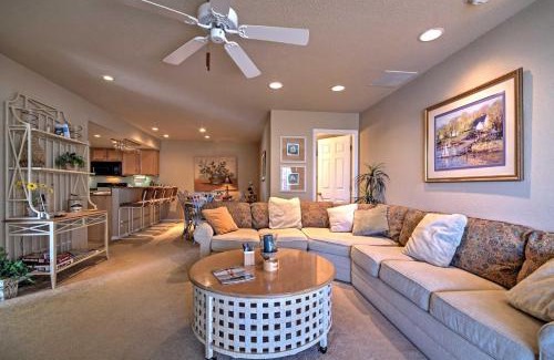 Village of Four Seasons Apartamento | Luxe Lakeside Regatta Bay Getaway with Pool Access!