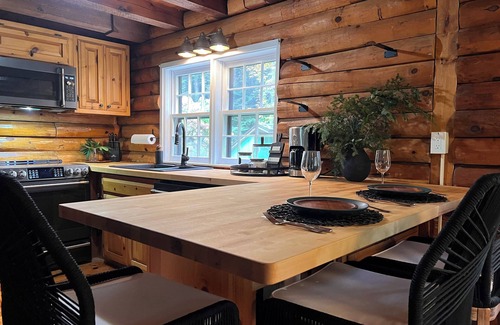 Campton Cabina | Luxe Log Cabin Under the Stars