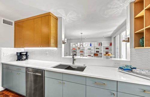 Ringling Estates Casa | Luxe Oasis | Private Pool, In St Armands Circle, Near Lido Key Beach!
