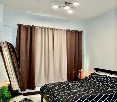 Pinagsama Apartamento | Luxe Suite near BGC and Venice Grand Canal, Mckinley