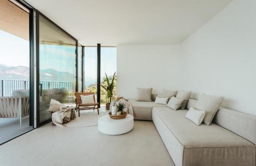 Brenzone sul Garda Villa | LUXE VISTA Lakeside Villa Brenzone