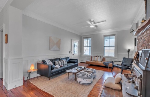 Bridgeton Casa | Luxe WATERFRONT Home - Welcome to The Foxtail