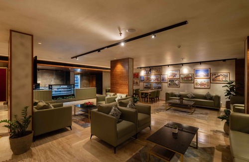 Palarivattom Hotel | Luxo Kochi