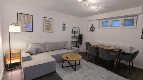 Antonviertel Apartamento | LUXOMES - Modern Design Apartments - Ingolstadt Central