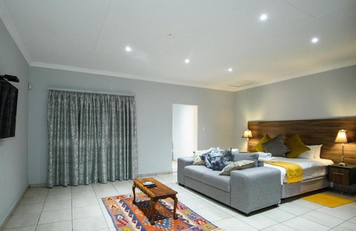 Bloemfontein Casa | Luxor Manor