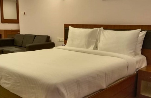 Tirur Hotel | Luxora Hotel and Spa
