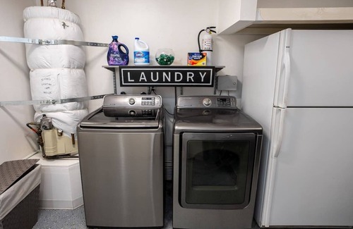 Fairfield Casa | LuxoStays | Charming 4BR w/ large backyard/firepit