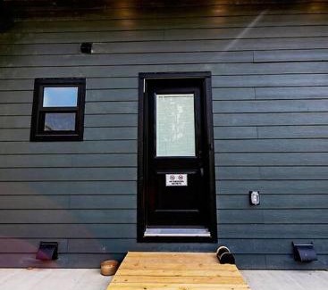 Kitimat Apartamento | LuxQuarters Blueberry Studio