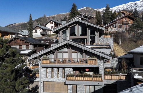 Saint-Martin-de-Belleville Chalet De Esquí | Chalet de lujo con sauna, piscina climatizada y cine privado