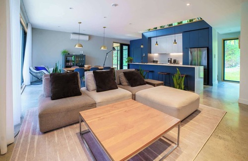 Argenteuil Regional County Municipality Chalet De Esquí | Luxurious Chalet Ambre - Waterfront, Spa, and Fireplace!