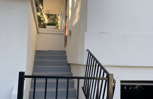 Altadena Casa | Luxurious 1 Bd 1 Ba Home Behind Private Gates