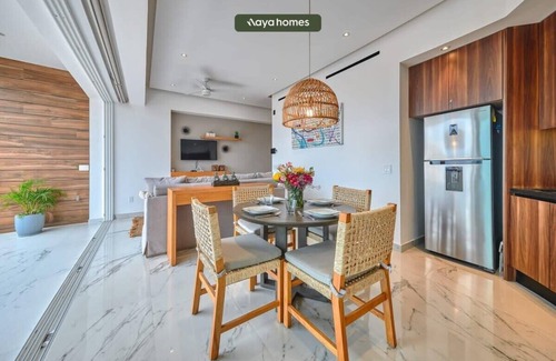 Emiliano Zapata Apartamento | Luxurious 1BR Condo in Zona Romantica - Pool