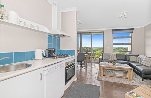 Kronkup Apartamento | Luxurious 2-Bedroom Spa Apartment with Ocean Views