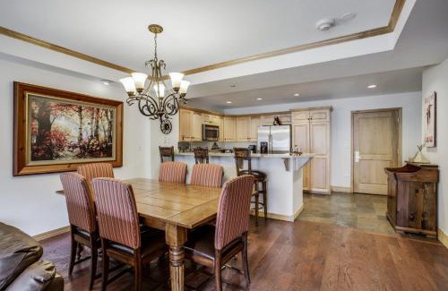 Beaver Creek Apartamento | Luxurious 3 bedroom 3 bath condo! condo
