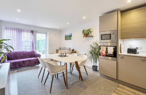 The Wrythe Casa | Luxurious 3BD Town house with garden