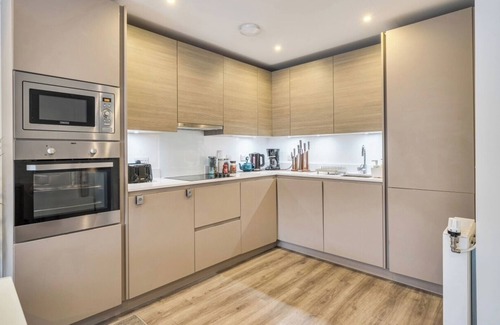 The Wrythe Casa | Luxurious 3BD Town house with garden