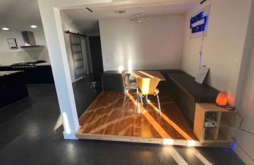 South Oklahoma City Casa | Luxurious 4 Bedroom House