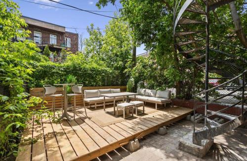 Sainte-Marie Apartamento | Luxurious 4BR with Sunny Deck Balcony