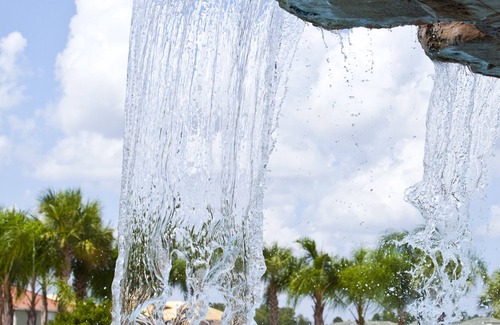 Lindfields Casa | Descuento ofrecido lujoso! ¡5 minutos a Disney! Piscina con orientación sur / sala de juegos / BabyGear