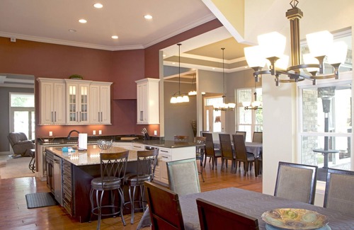 Camdenton Casa | Oferta especial de 400 días en 7 días Lujosa casa de 7 habitaciones y 5 baños frente al lago con muelle grande