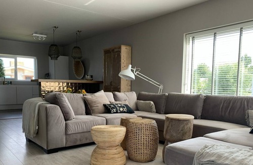 Kortgene Casa | Luxurious 8-person villa overlooking the Veerse Meer in Kortgene