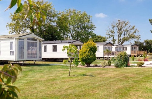 Kilgetty Chalet De Esquí | Alojamiento de 3 habitaciones en Reynalton, Nr Narberth