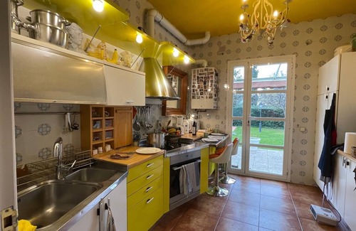 El Escorial Chalet De Esquí | Casa de campo, 2 habitaciones, jardín y piscina a 10 minutos de El Escorial