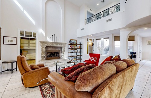 Desert View Casa | Luxurious dog-friendly home with amazing pool, pool spa, & mountain views
