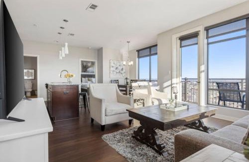 Rolling Mill Hill Casa | Luxurious Downtown Corner Views 2 bed 2bath 61