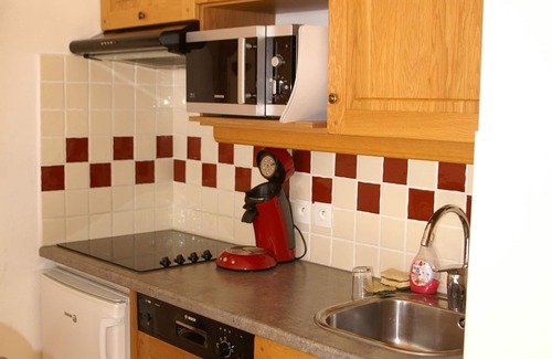 Prapoutel Apartamento | Apartamento de lujo 3 dormitorios a pie de pistas con vistas, saunas y aparcamiento cubierto