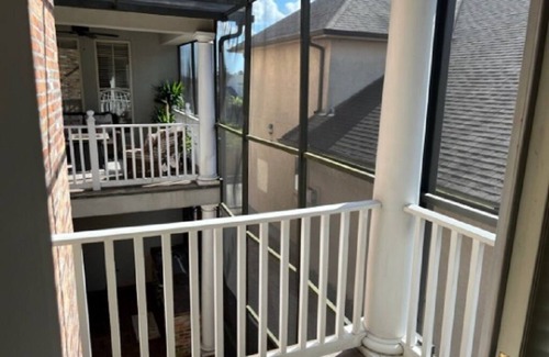 Harvey Casa | Luxurious Gated Retreat Minutes from Downtown