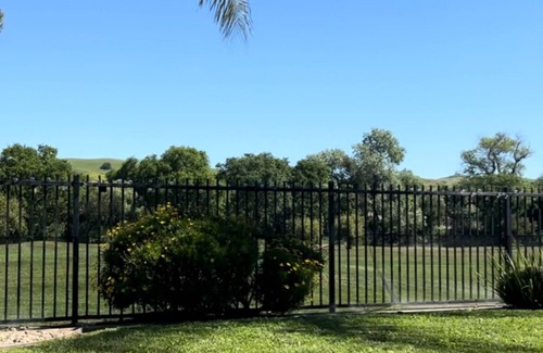 Fairfield Casa | Luxurious Golf Course Retreat - Fully Remodeled near Napa and San Francisco