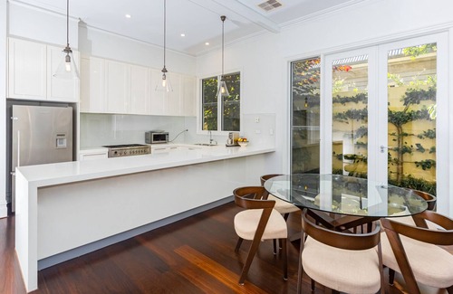 Moonee Ponds Casa | Luxurious heritage home with gorgeous garden in central Moonee Ponds