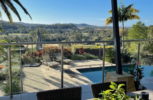 Cobaki Apartamento | Luxurious Hinterland Retreat-15 Mins From Coolangatta!