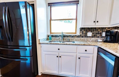 Ridgeway Casa | Luxurious Lake Wateree House